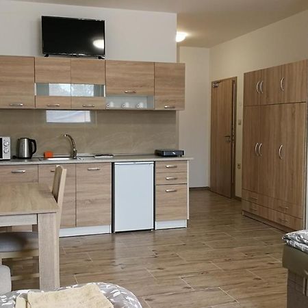 Apartmanove Ubytovanie Vkf Volkovce ภายนอก รูปภาพ
