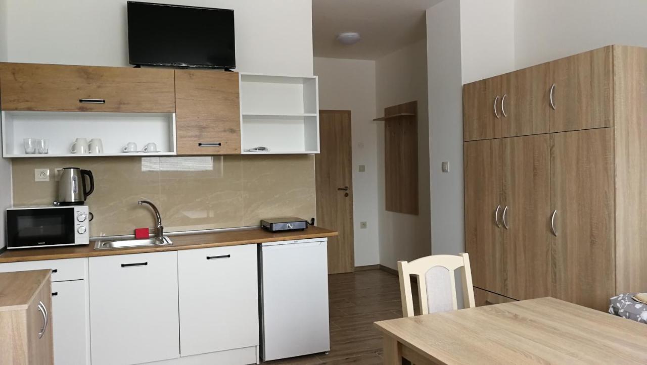 Apartmanove Ubytovanie Vkf Volkovce ภายนอก รูปภาพ