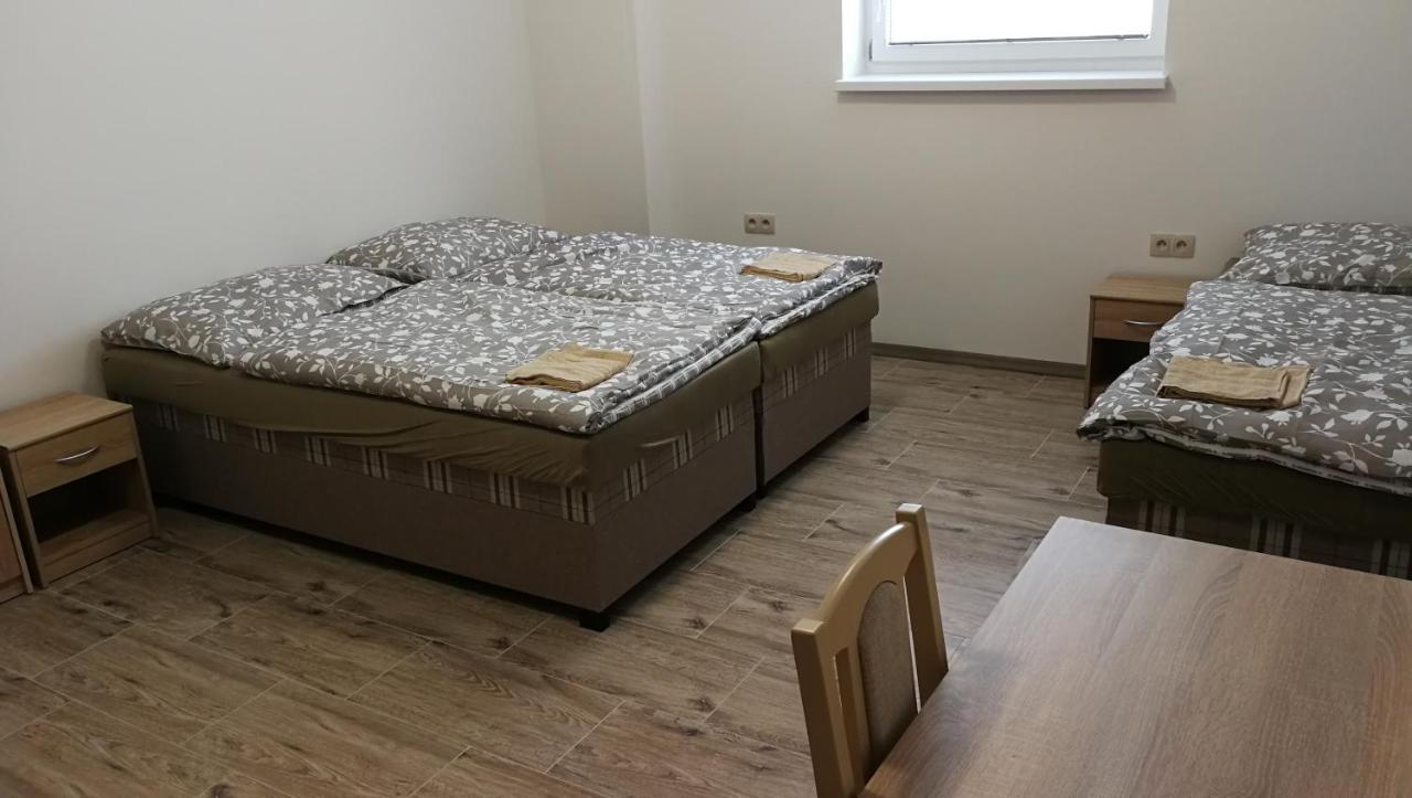 Apartmanove Ubytovanie Vkf Volkovce ภายนอก รูปภาพ