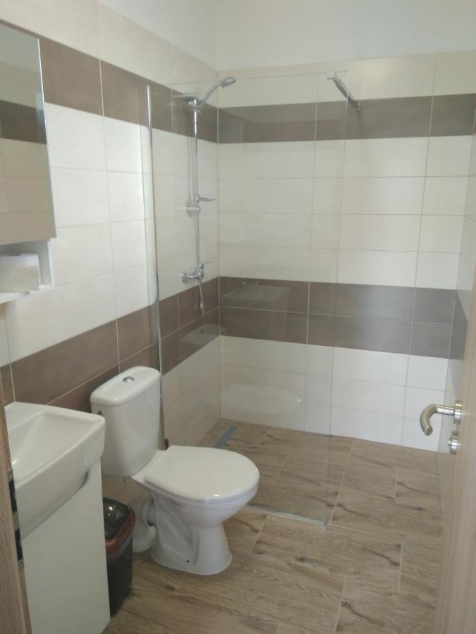 Apartmanove Ubytovanie Vkf Volkovce ภายนอก รูปภาพ
