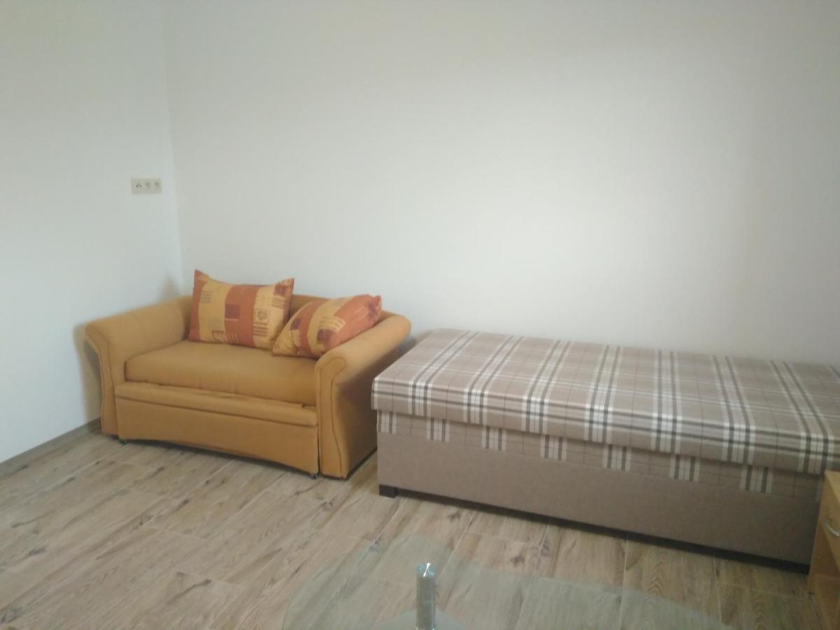 Apartmanove Ubytovanie Vkf Volkovce ภายนอก รูปภาพ