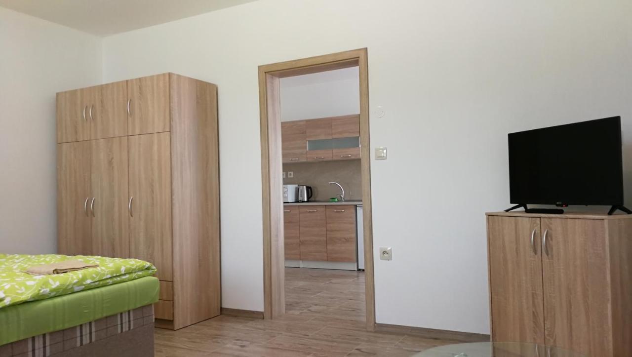 Apartmanove Ubytovanie Vkf Volkovce ภายนอก รูปภาพ