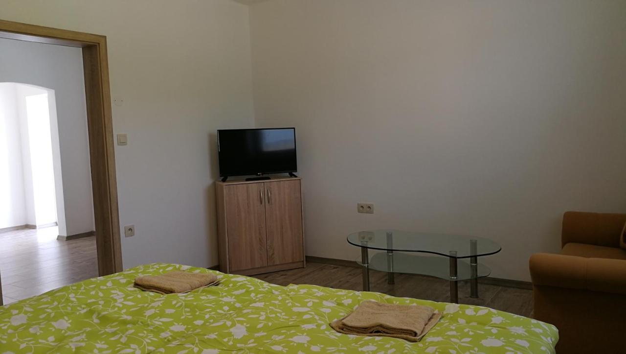 Apartmanove Ubytovanie Vkf Volkovce ภายนอก รูปภาพ